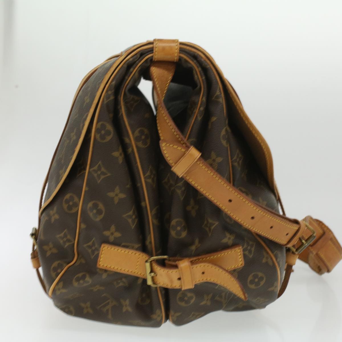 LOUIS VUITTON Monogram Saumur 43 Shoulder Bag M42252 LV Auth 35394