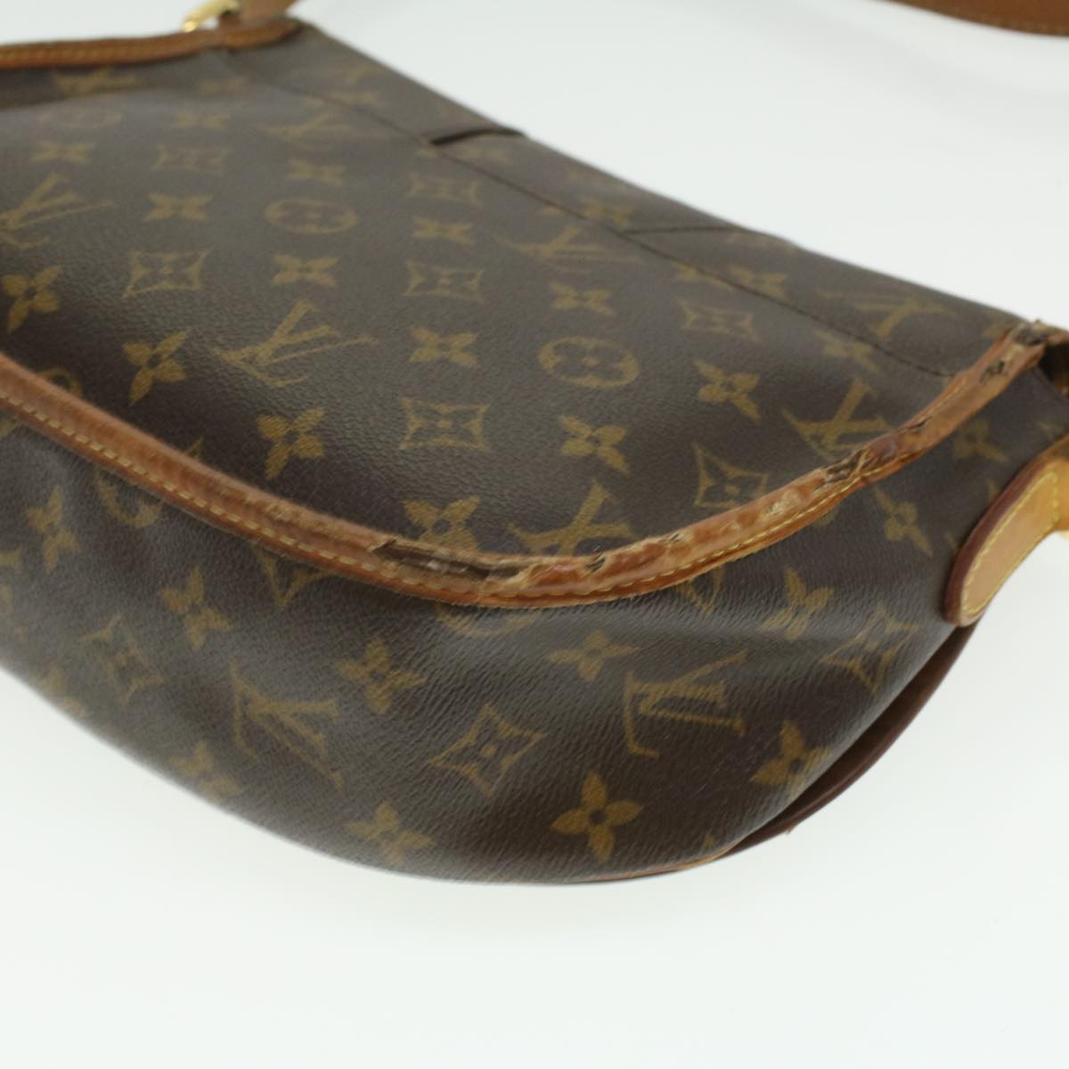 LOUIS VUITTON Monogram Menilmontant PM Shoulder Bag M40474 LV Auth 35467