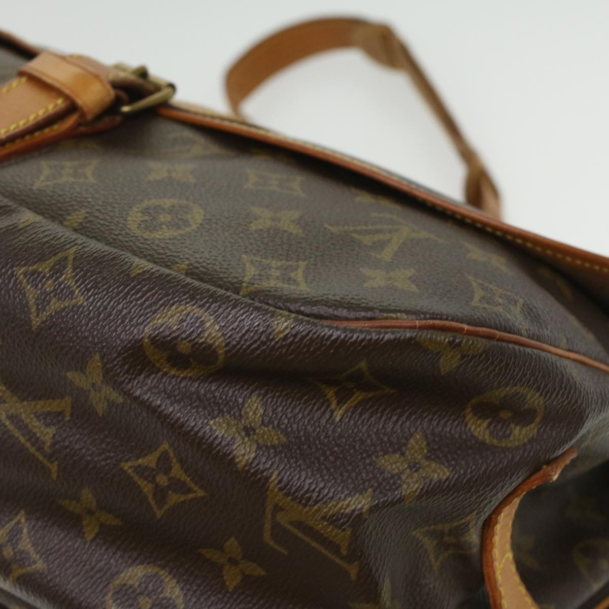 LOUIS VUITTON Monogram Saumur 35 Shoulder Bag M42254 LV Auth 35470