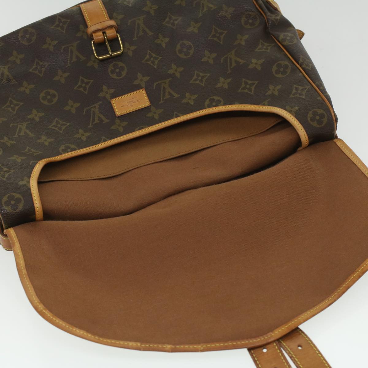 LOUIS VUITTON Monogram Saumur 35 Shoulder Bag M42254 LV Auth 35470