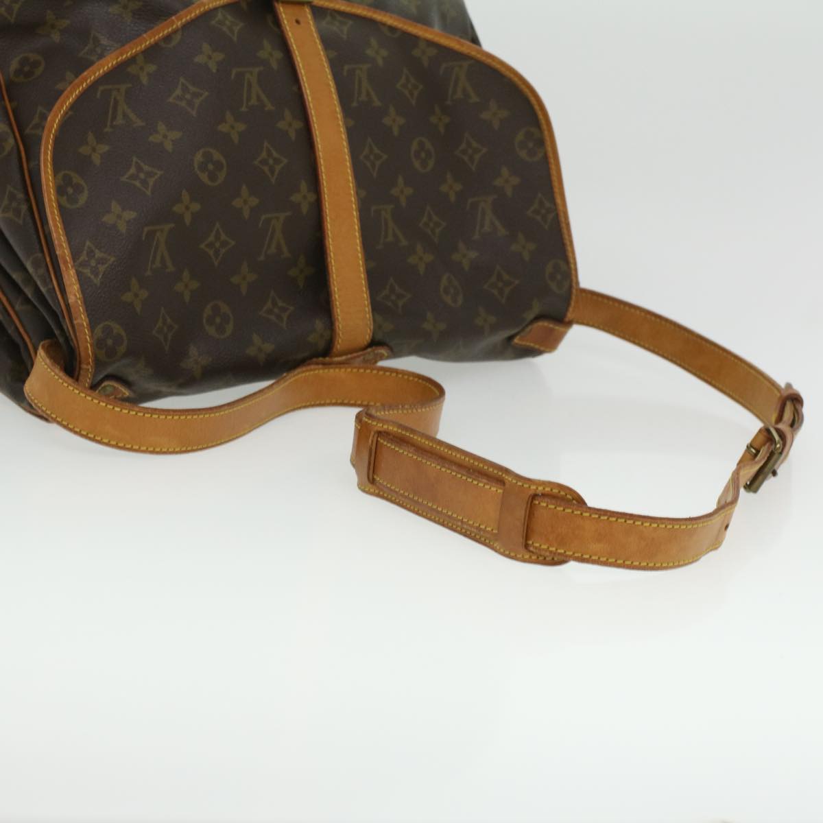 LOUIS VUITTON Monogram Saumur 35 Shoulder Bag M42254 LV Auth 35470