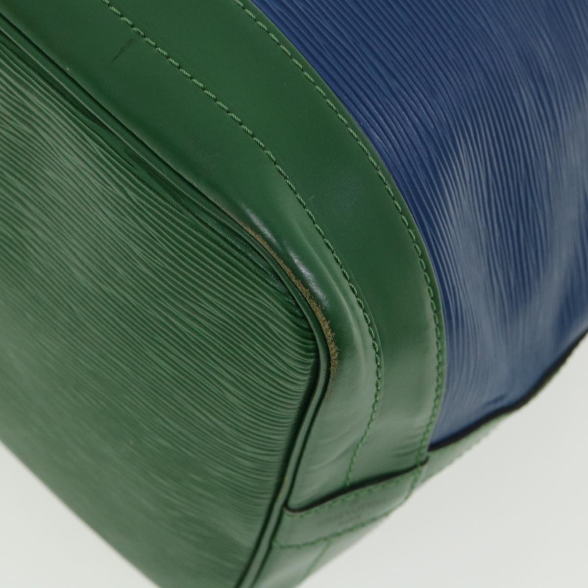 LOUIS VUITTON Epi Tricolor Noe Shoulder Bag Green Blue M44044 LV Auth 35480