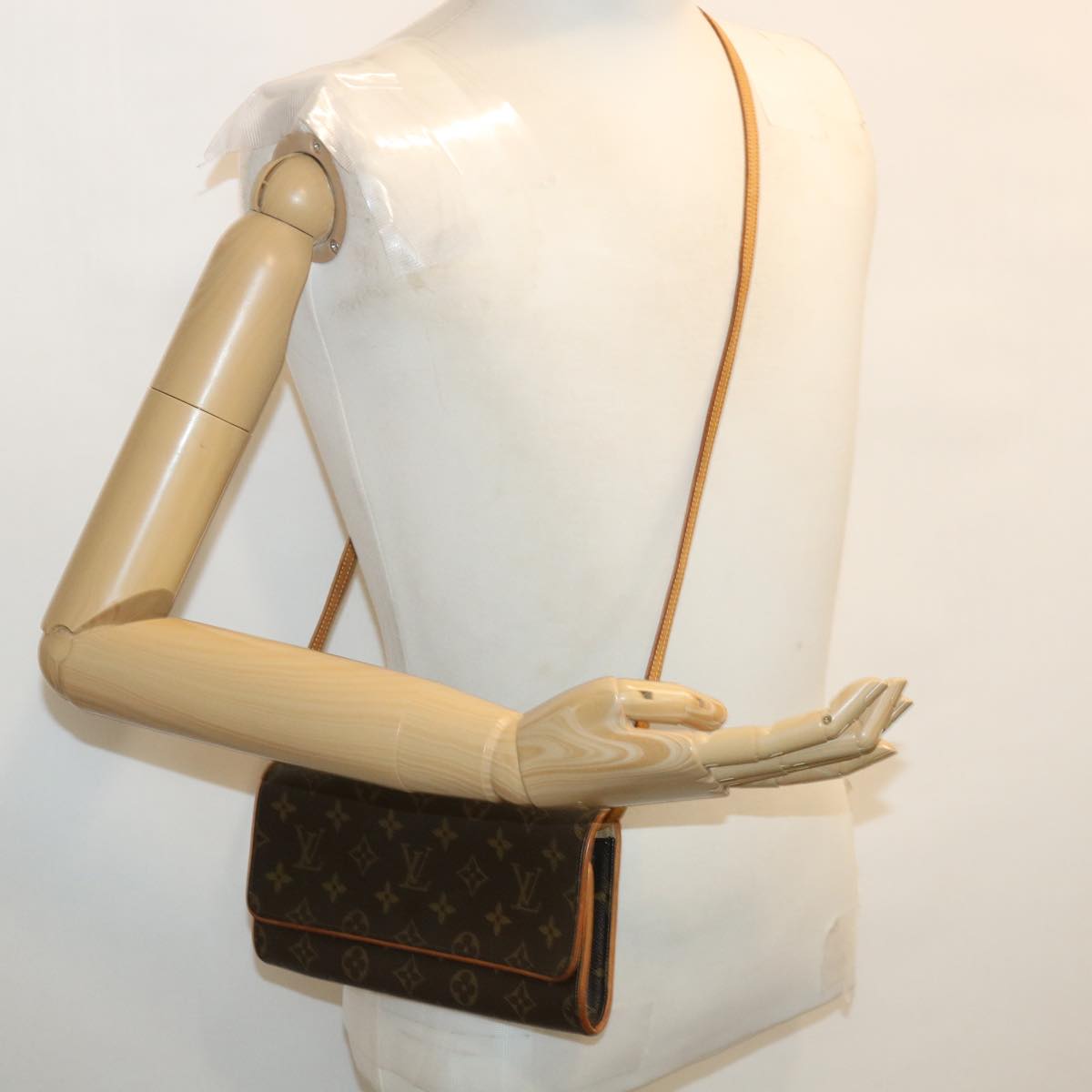 LOUIS VUITTON Monogram Pochette Twin GM Shoulder Bag M51852 LV Auth 35683