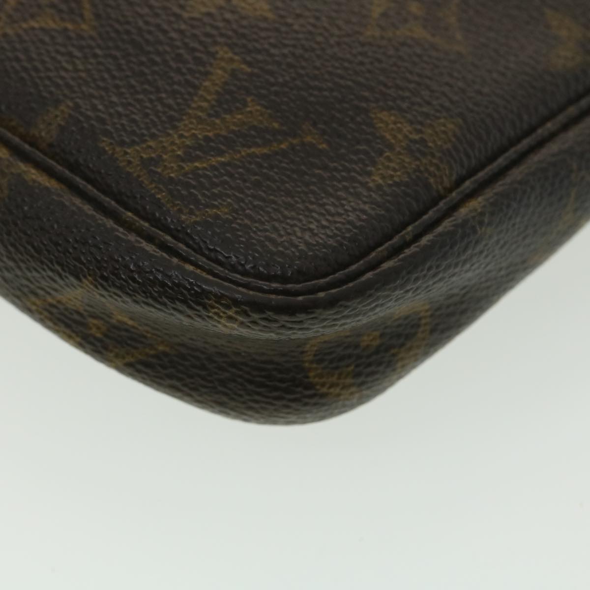 LOUIS VUITTON Monogram Pochette Accessoires Pouch M51980 LV Auth 35728