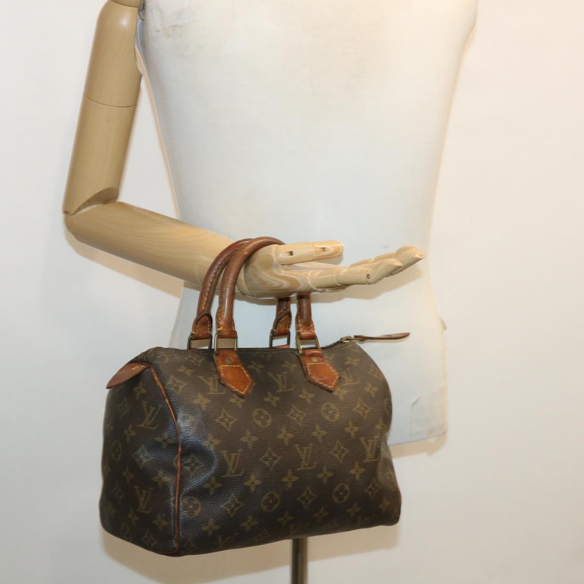 LOUIS VUITTON Monogram Speedy 25 Hand Bag M41528 LV Auth 35938