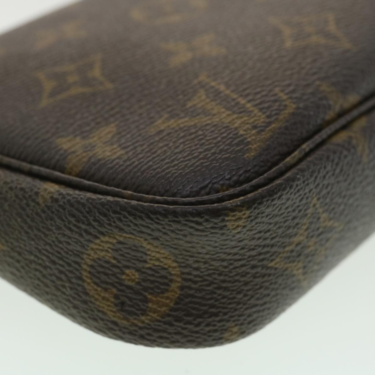 LOUIS VUITTON Monogram Pochette Accessoires Pouch L072 LV Auth 36355