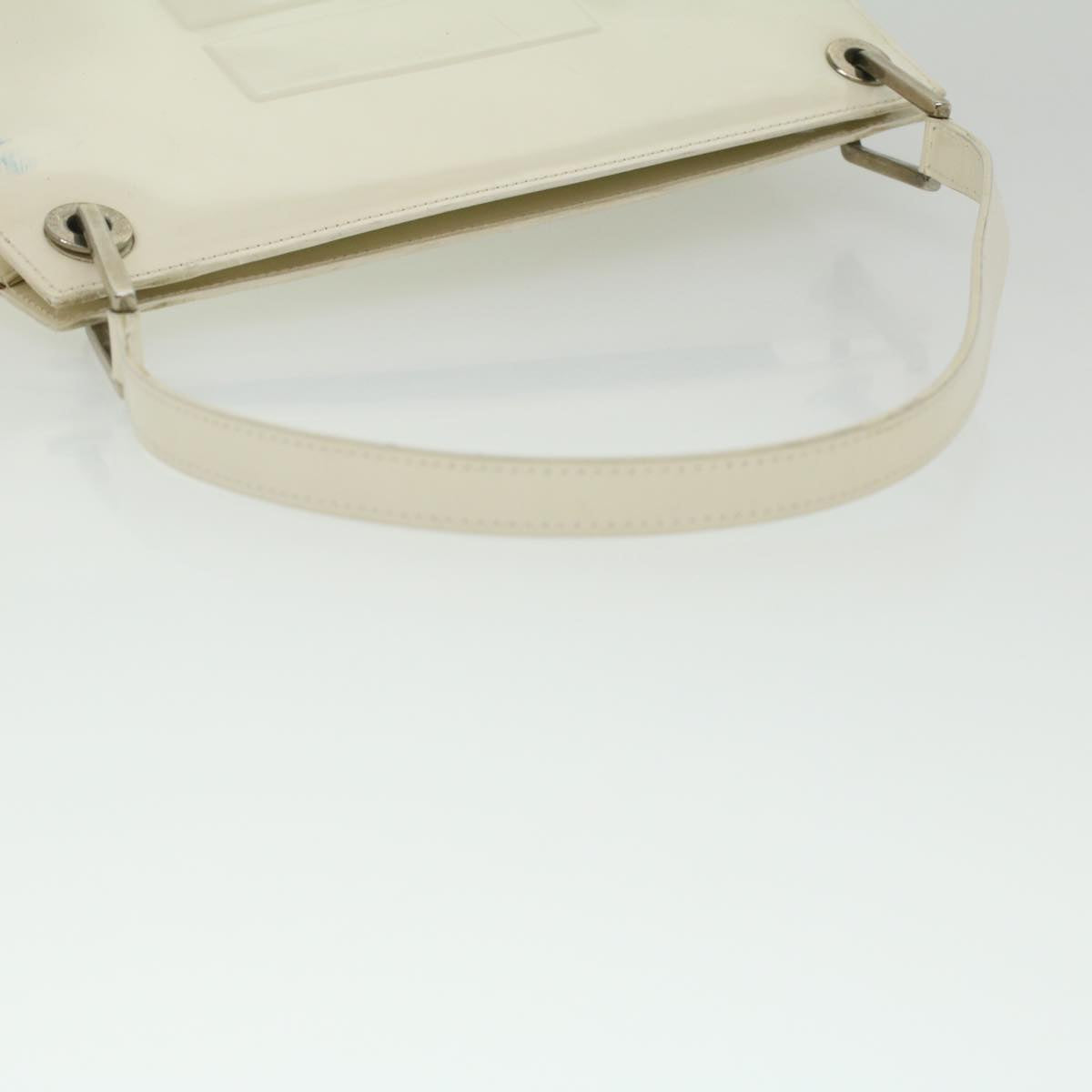 GUCCI Shoulder Bag Enamel White Auth 36383