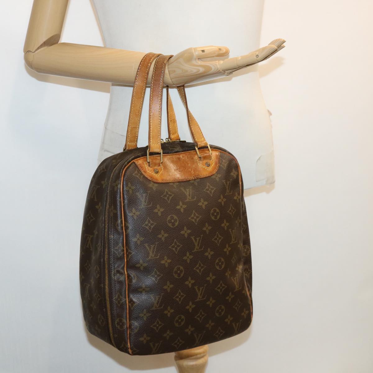 LOUIS VUITTON Monogram Excursion Hand Bag M41450 LV Auth 36533