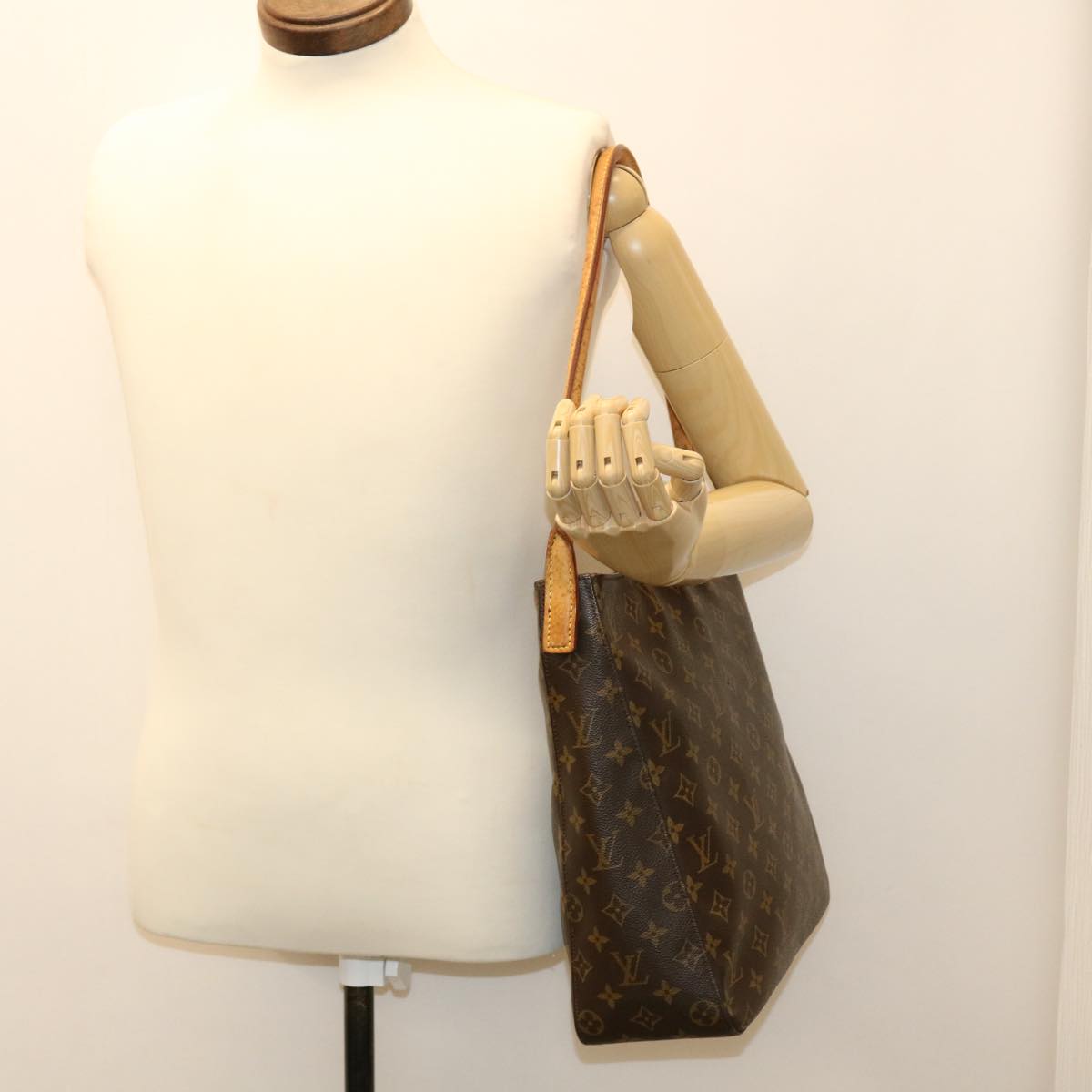 LOUIS VUITTON Monogram Looping GM Shoulder Bag M51145 LV Auth 36592