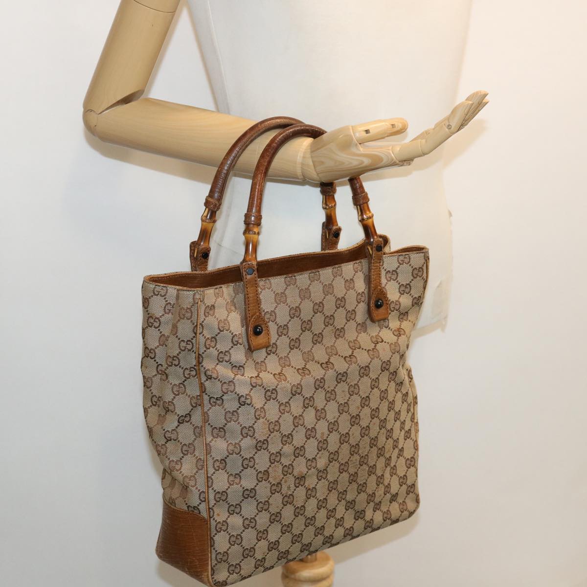 GUCCI GG Canvas Bamboo Hand Bag Beige 112530 Auth 36619