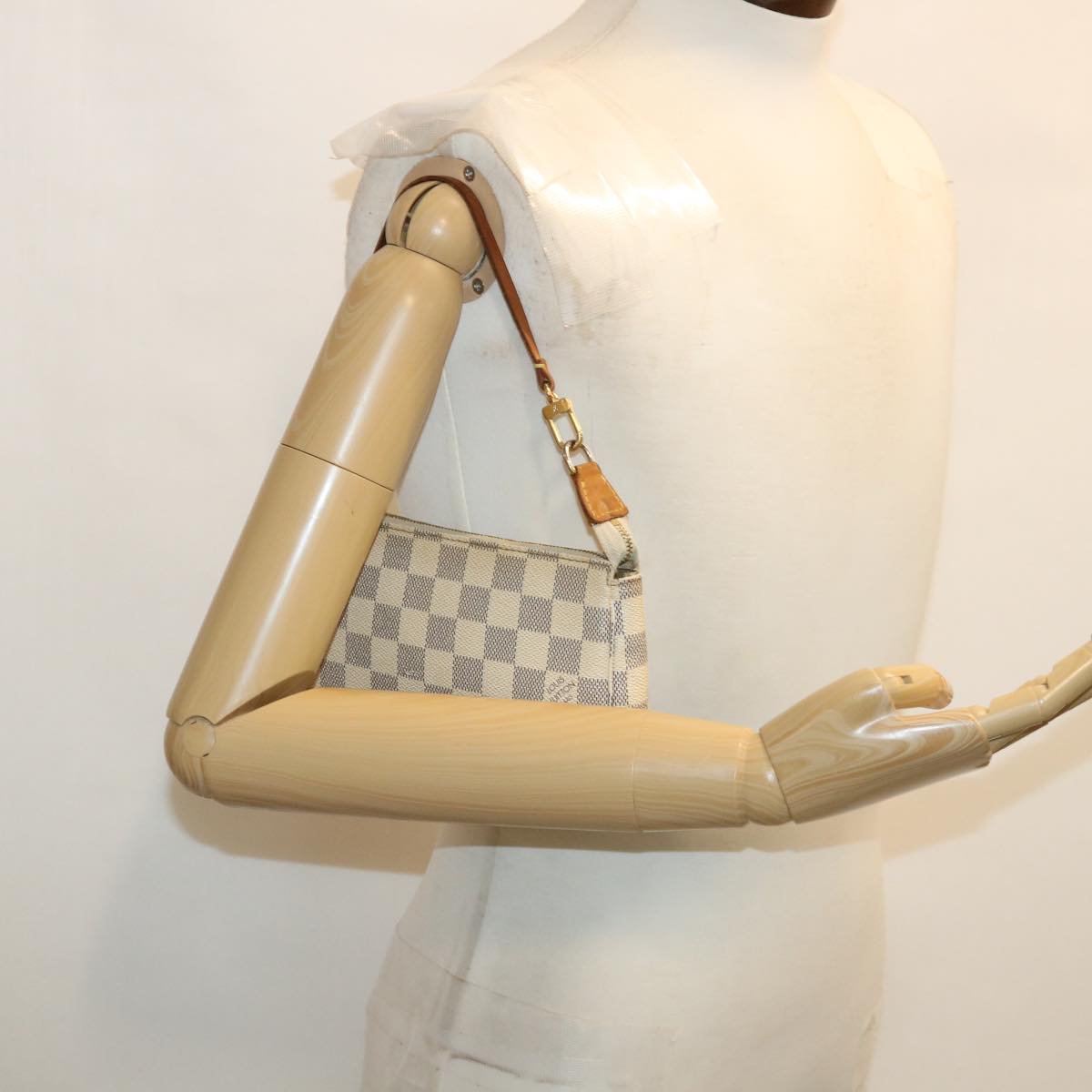 LOUIS VUITTON Damier Azur Pochette Accessoires Pouch N51986 LV Auth 36640