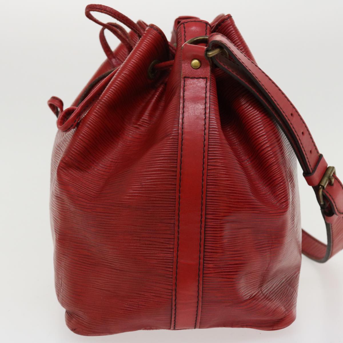 LOUIS VUITTON Epi Petit Noe Shoulder Bag Red M44107 LV Auth 36924