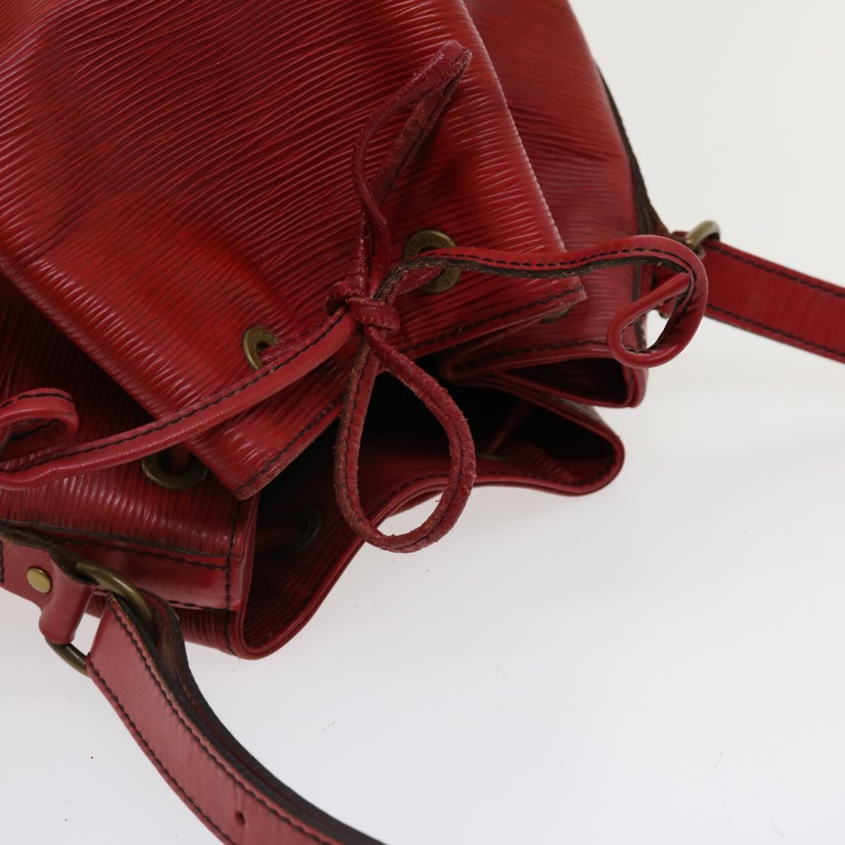 LOUIS VUITTON Epi Petit Noe Shoulder Bag Red M44107 LV Auth 36924