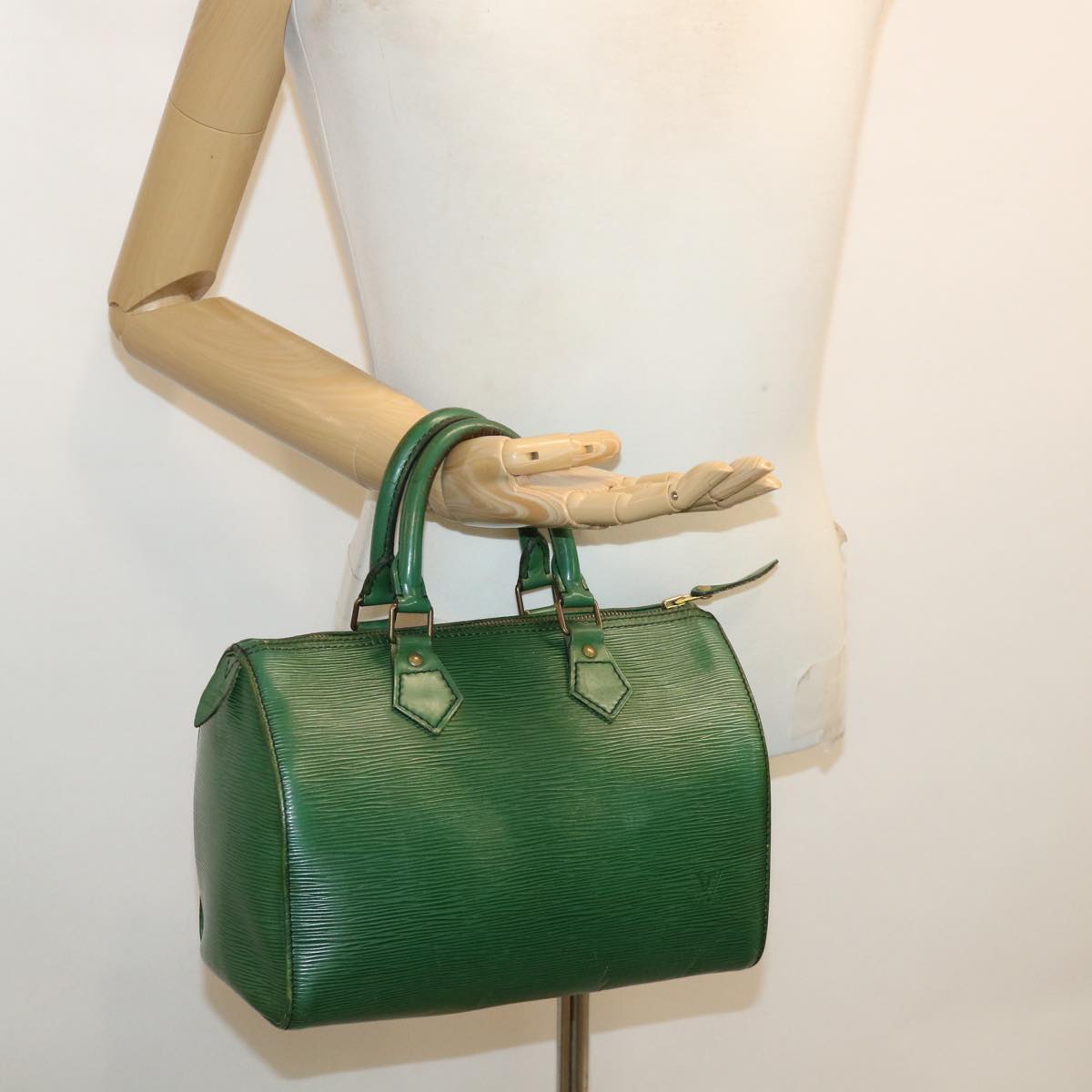 LOUIS VUITTON Epi Speedy 25 Hand Bag Green M43014 LV Auth 36926