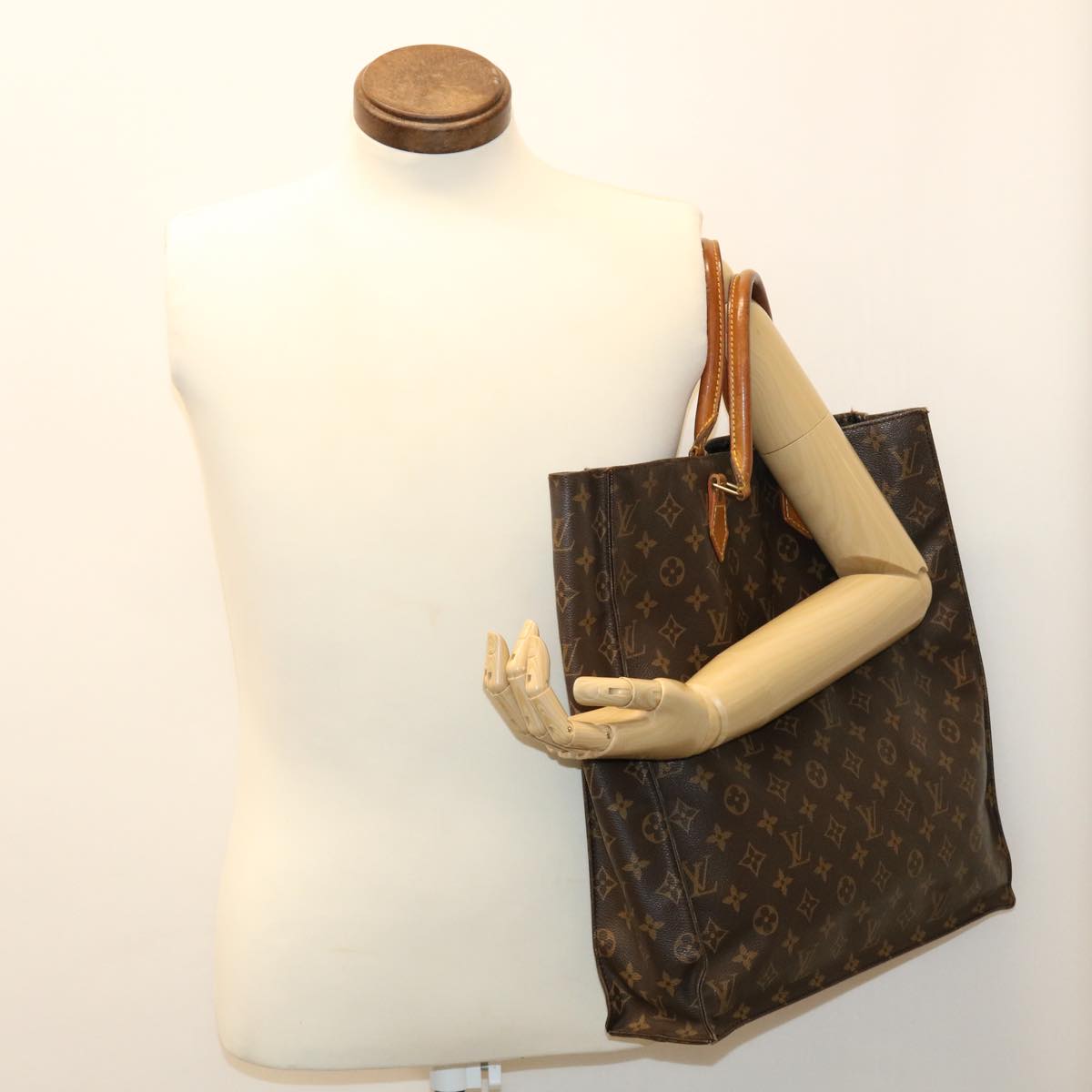 LOUIS VUITTON Monogram Sac Plat Hand Bag M51140 LV Auth 36991