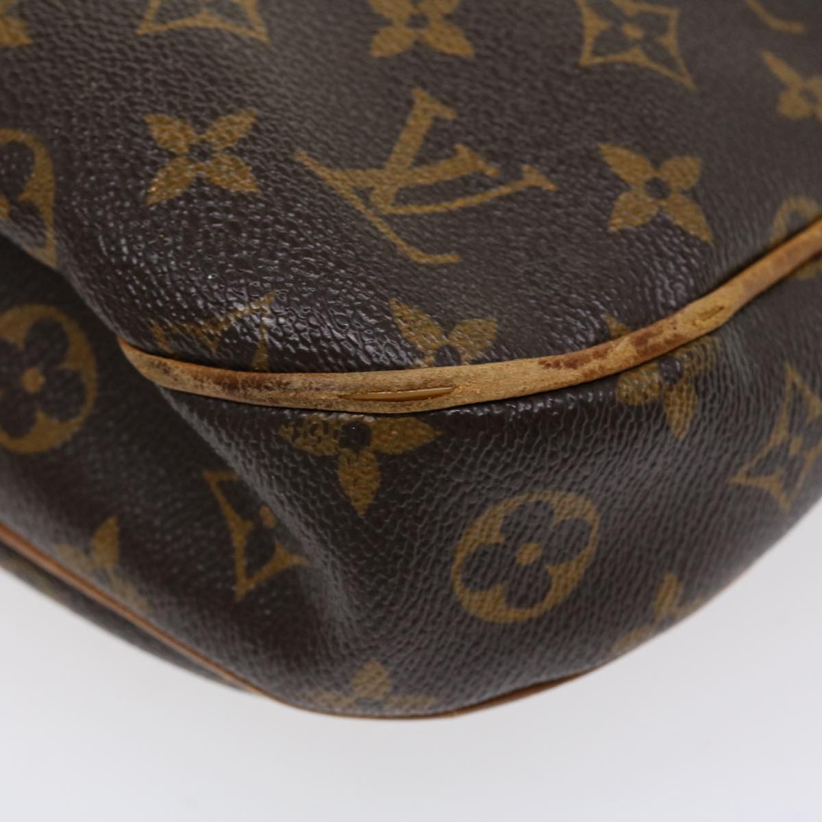 LOUIS VUITTON Monogram Odeon MM Shoulder Bag M56389 LV Auth 36993