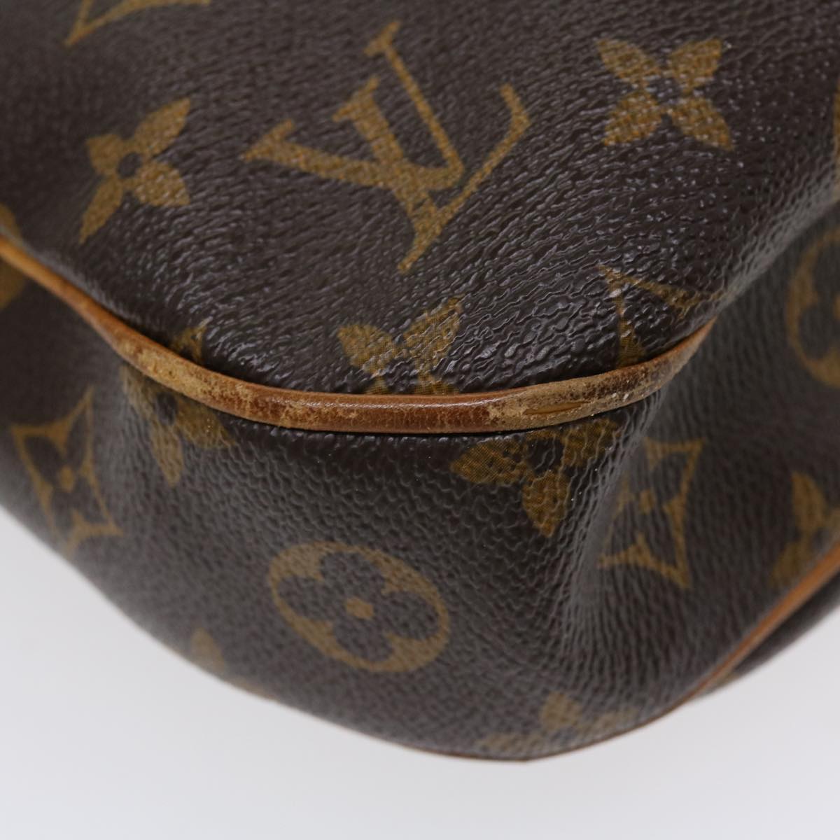 LOUIS VUITTON Monogram Odeon MM Shoulder Bag M56389 LV Auth 36993