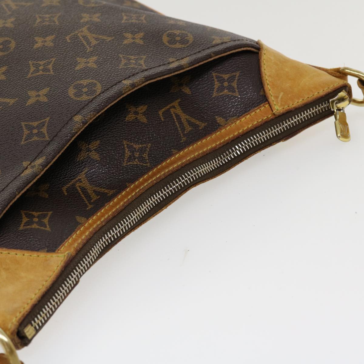 LOUIS VUITTON Monogram Odeon MM Shoulder Bag M56389 LV Auth 36993