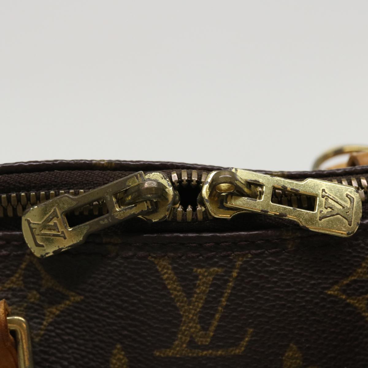 LOUIS VUITTON Monogram Alma Hand Bag M51130 LV Auth 37001