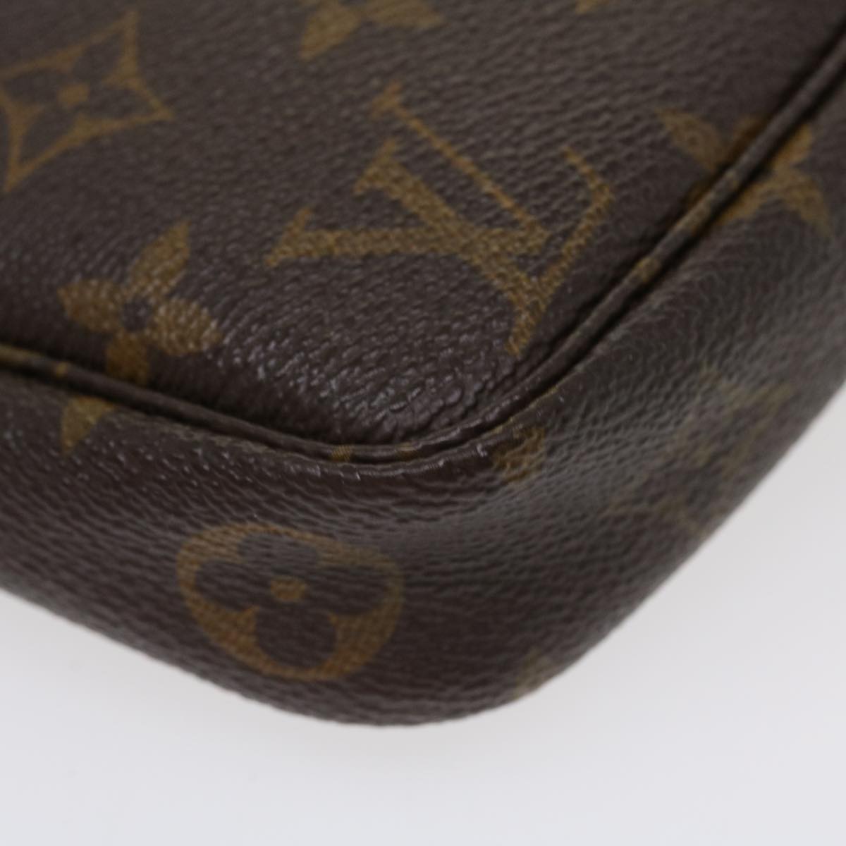 LOUIS VUITTON Monogram Pochette Accessoires Pouch M51980 LV Auth 37050