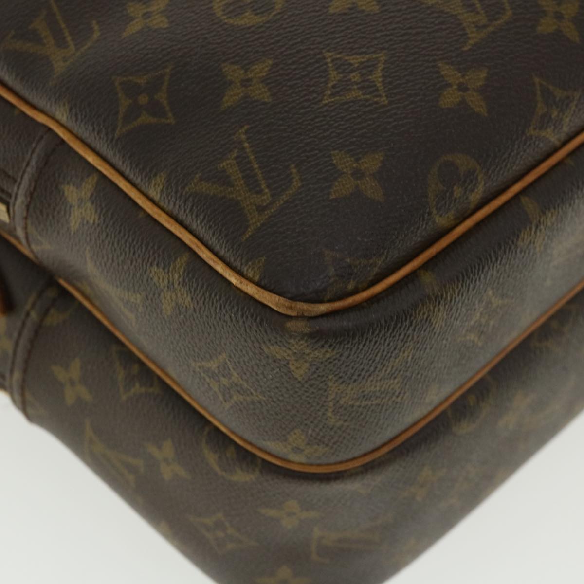 LOUIS VUITTON Monogram Reporter GM Shoulder Bag M45252 LV Auth 37086