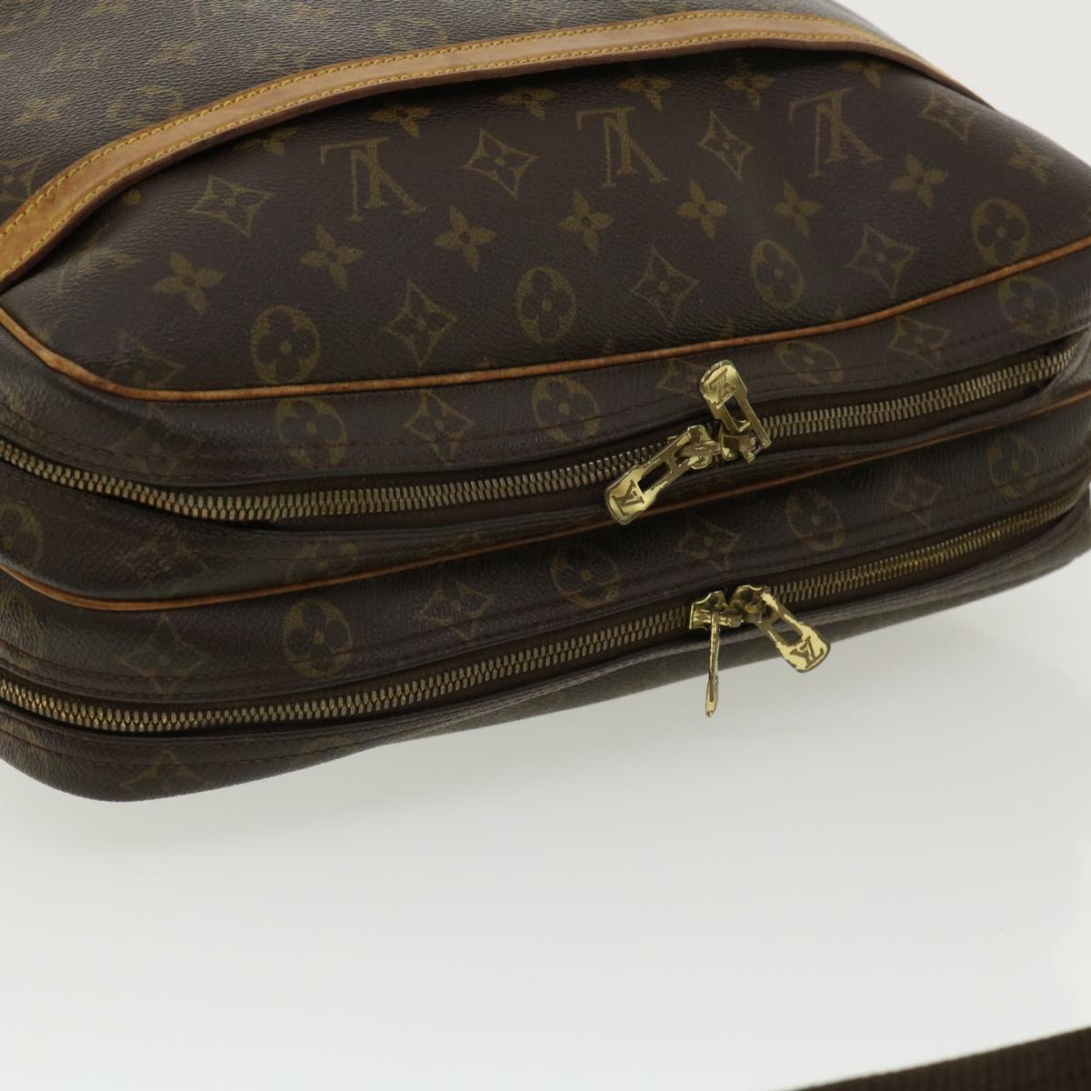 LOUIS VUITTON Monogram Reporter GM Shoulder Bag M45252 LV Auth 37086