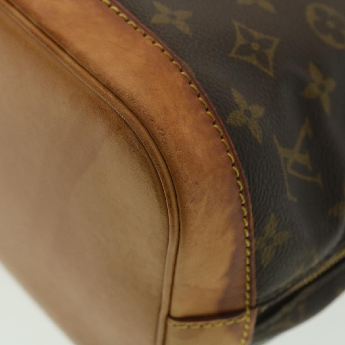 LOUIS VUITTON Monogram Alma Hand Bag M51130 LV Auth 37124