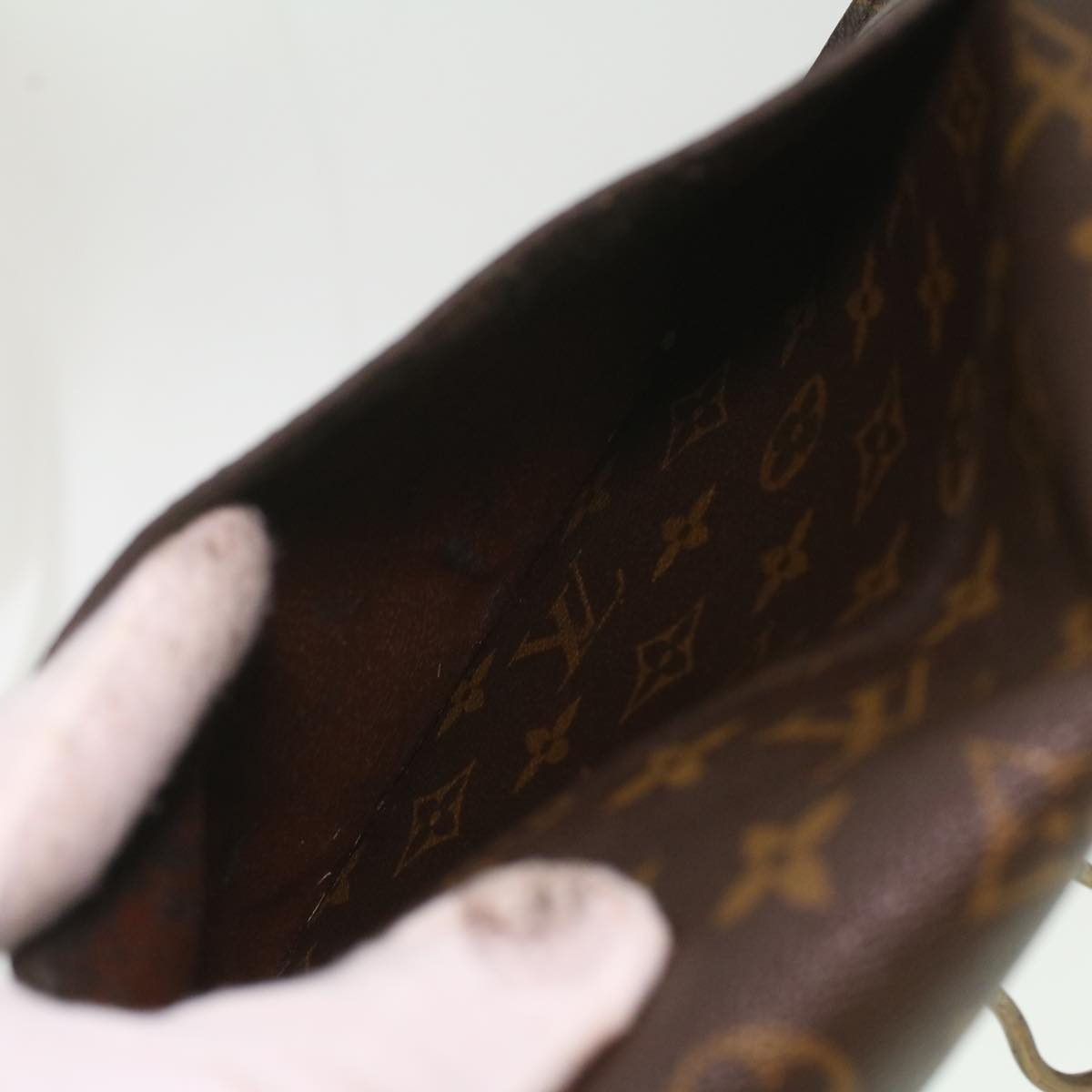 LOUIS VUITTON Monogram Saint Cloud GM Shoulder Bag M51242 LV Auth 37172