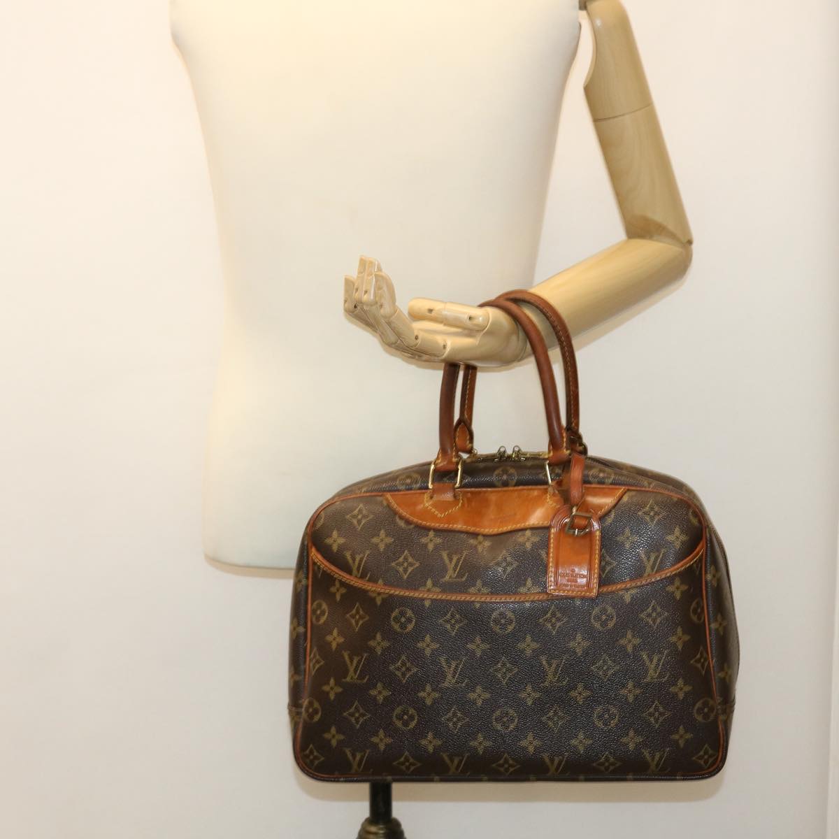 LOUIS VUITTON Monogram Deauville Hand Bag M47270 LV Auth 37302