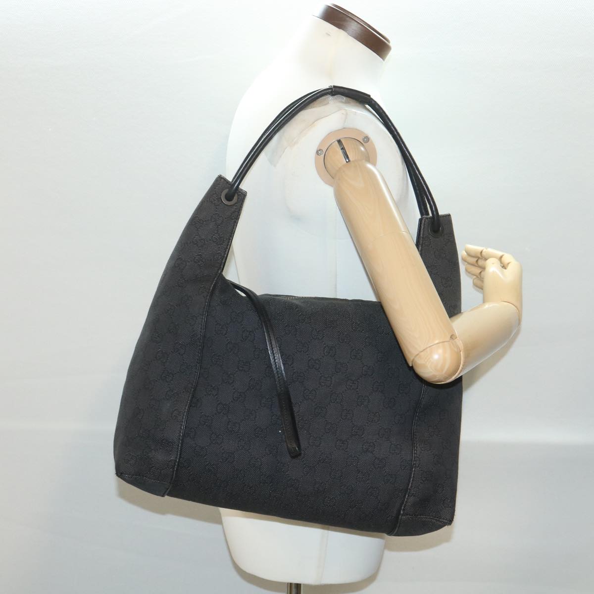 GUCCI GG Canvas Shoulder Bag Gray 101292 Auth 37374