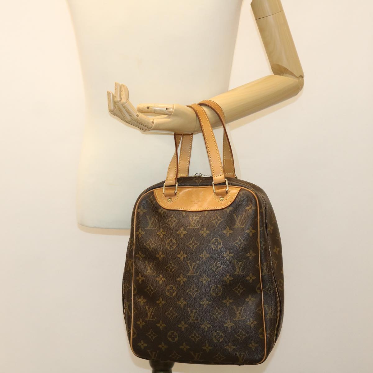 LOUIS VUITTON Monogram Excursion Hand Bag M41450 LV Auth 37484