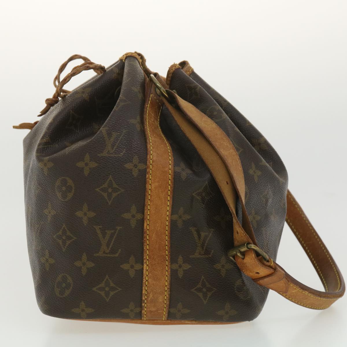 LOUIS VUITTON Monogram Petit Noe Shoulder Bag M42226 LV Auth 37581