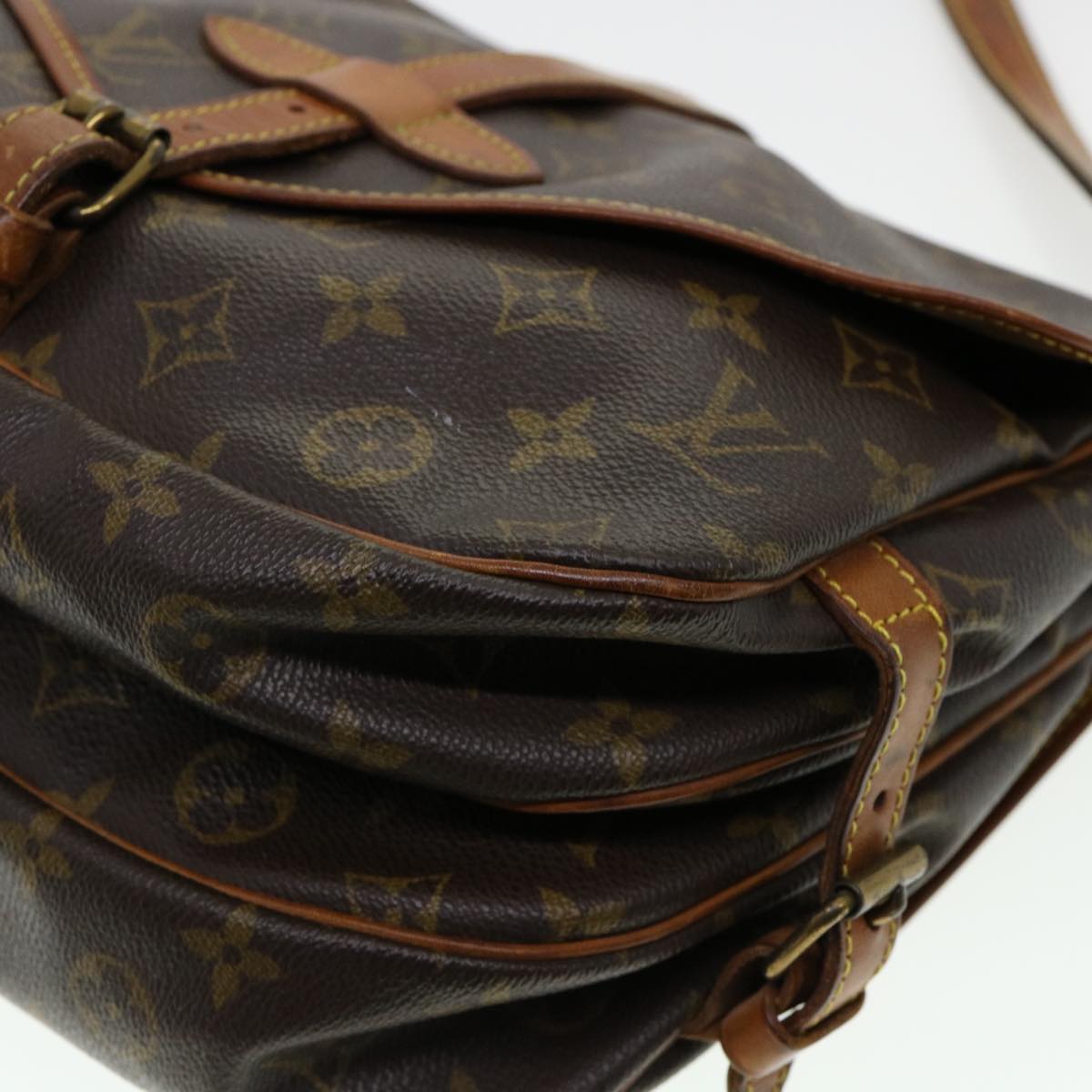 LOUIS VUITTON Monogram Saumur 30 Shoulder Bag M42256 LV Auth 37795