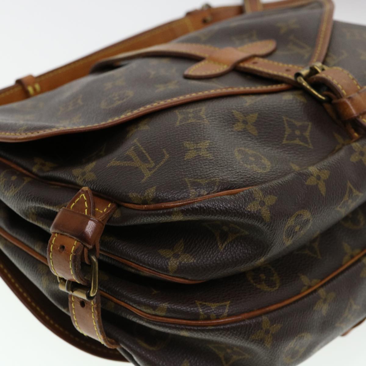 LOUIS VUITTON Monogram Saumur 30 Shoulder Bag M42256 LV Auth 37795