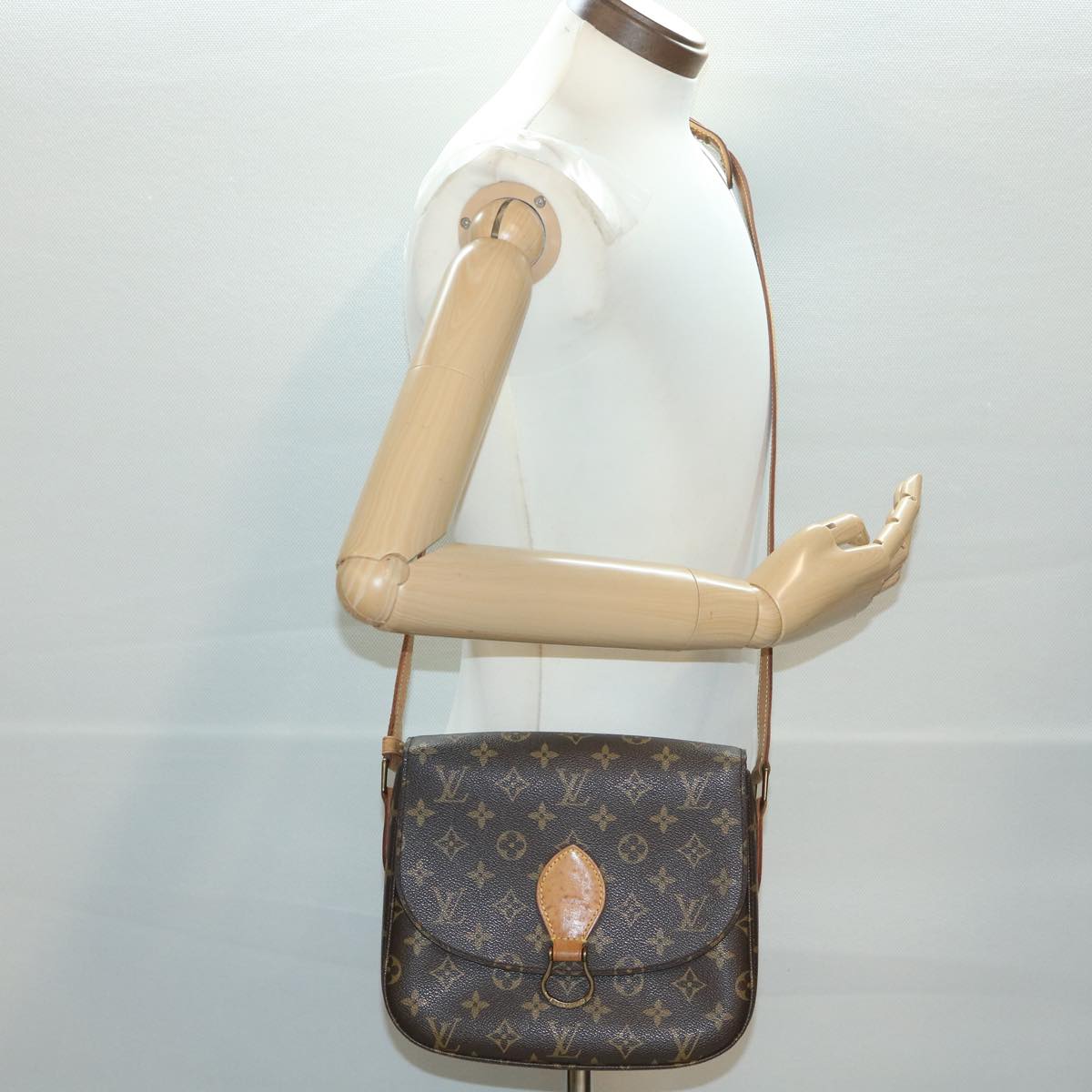 LOUIS VUITTON Monogram Saint Cloud GM Shoulder Bag M51242 LV Auth 37891