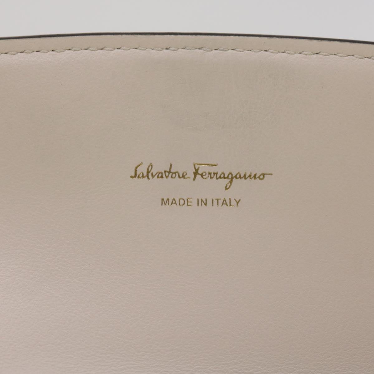 Salvatore Ferragamo Long Wallet Leather White JL-22 D985 Auth 37981
