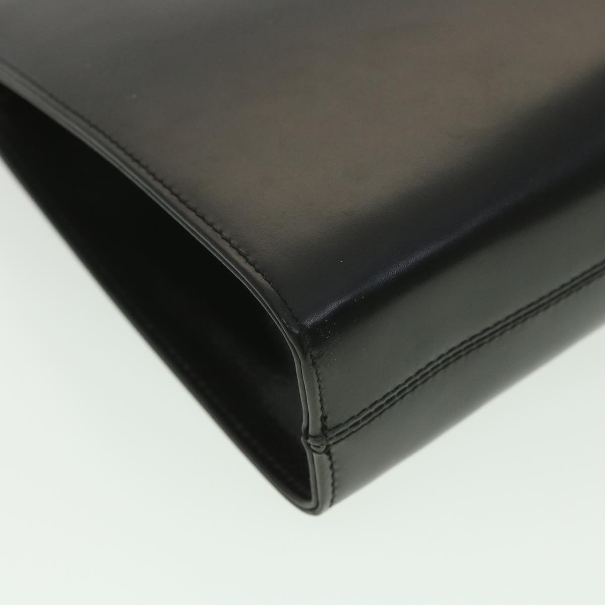 Salvatore Ferragamo Chain Shoulder Bag Leather Black P21-0587 Auth 37989