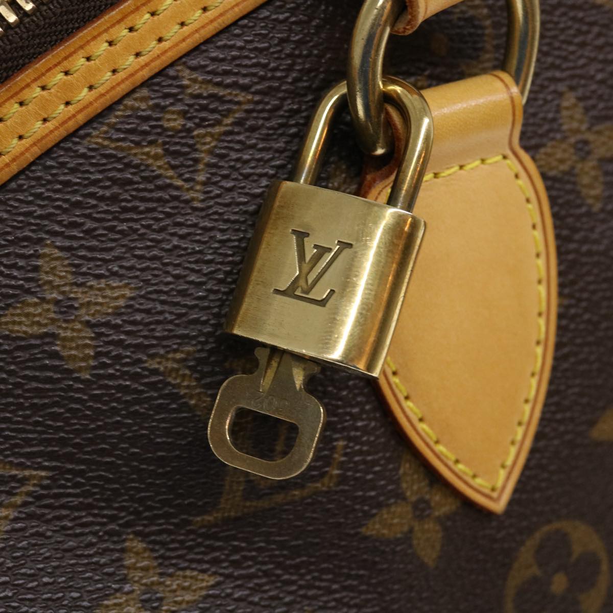 LOUIS VUITTON Monogram Lockit Horizontal Hand Bag M40104 LV Auth 38046