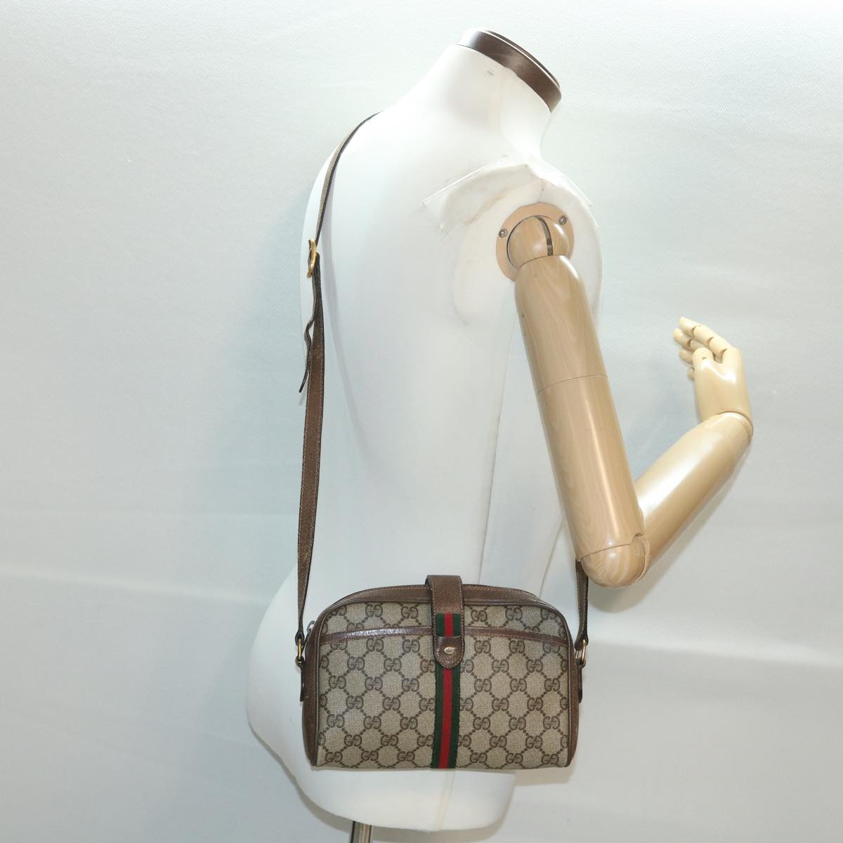 GUCCI GG Canvas Web Sherry Line Shoulder Bag Beige Red 89.02.055 Auth 38051