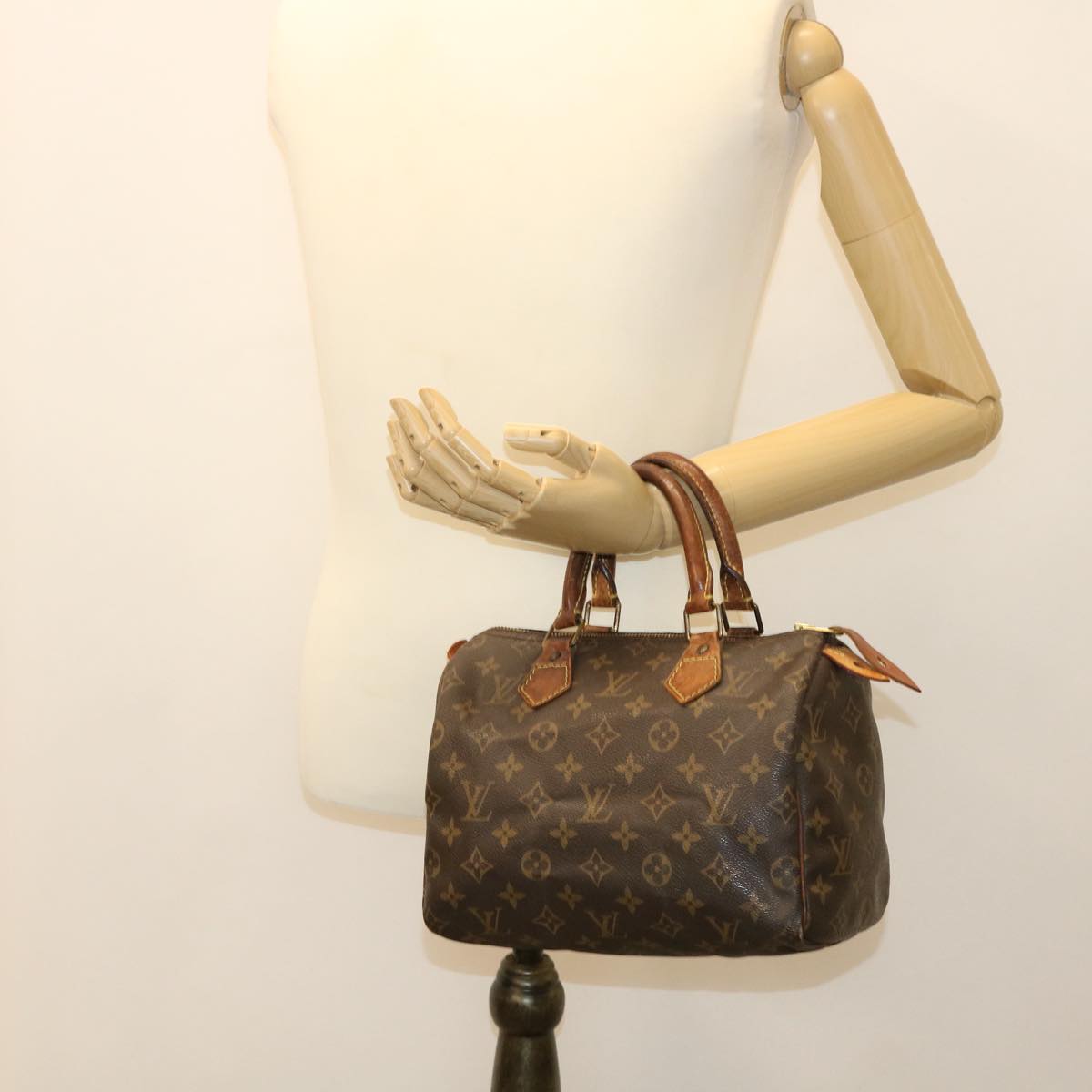 LOUIS VUITTON Monogram Speedy 25 Hand Bag M41528 LV Auth 38064