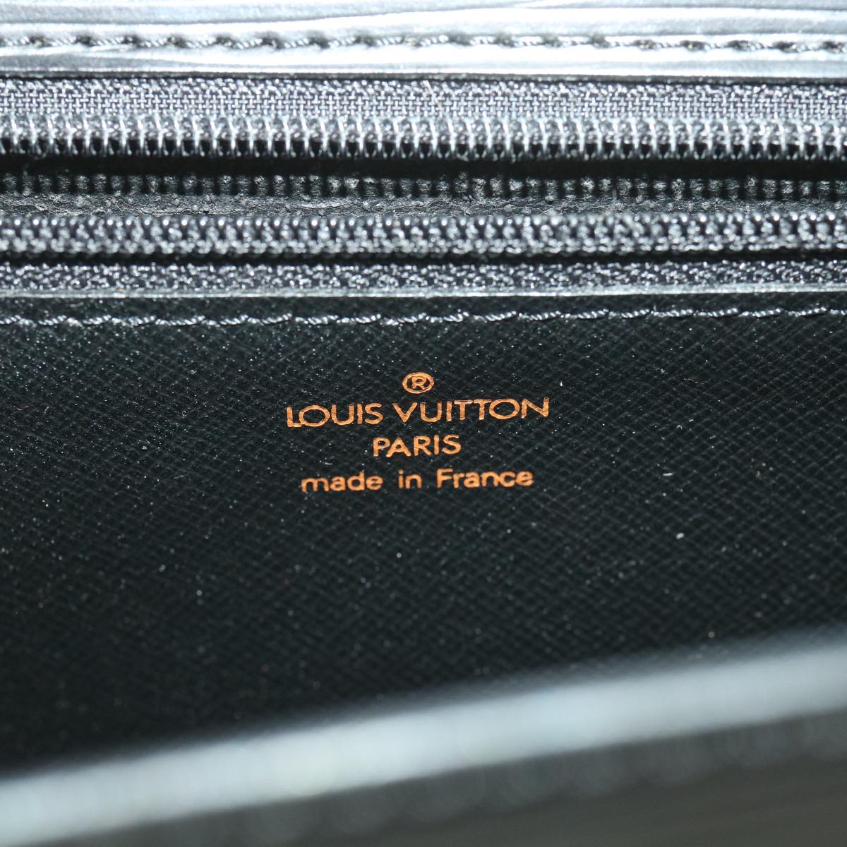 LOUIS VUITTON Epi Chaillot Clutch Bag Black M52542 LV Auth 38085