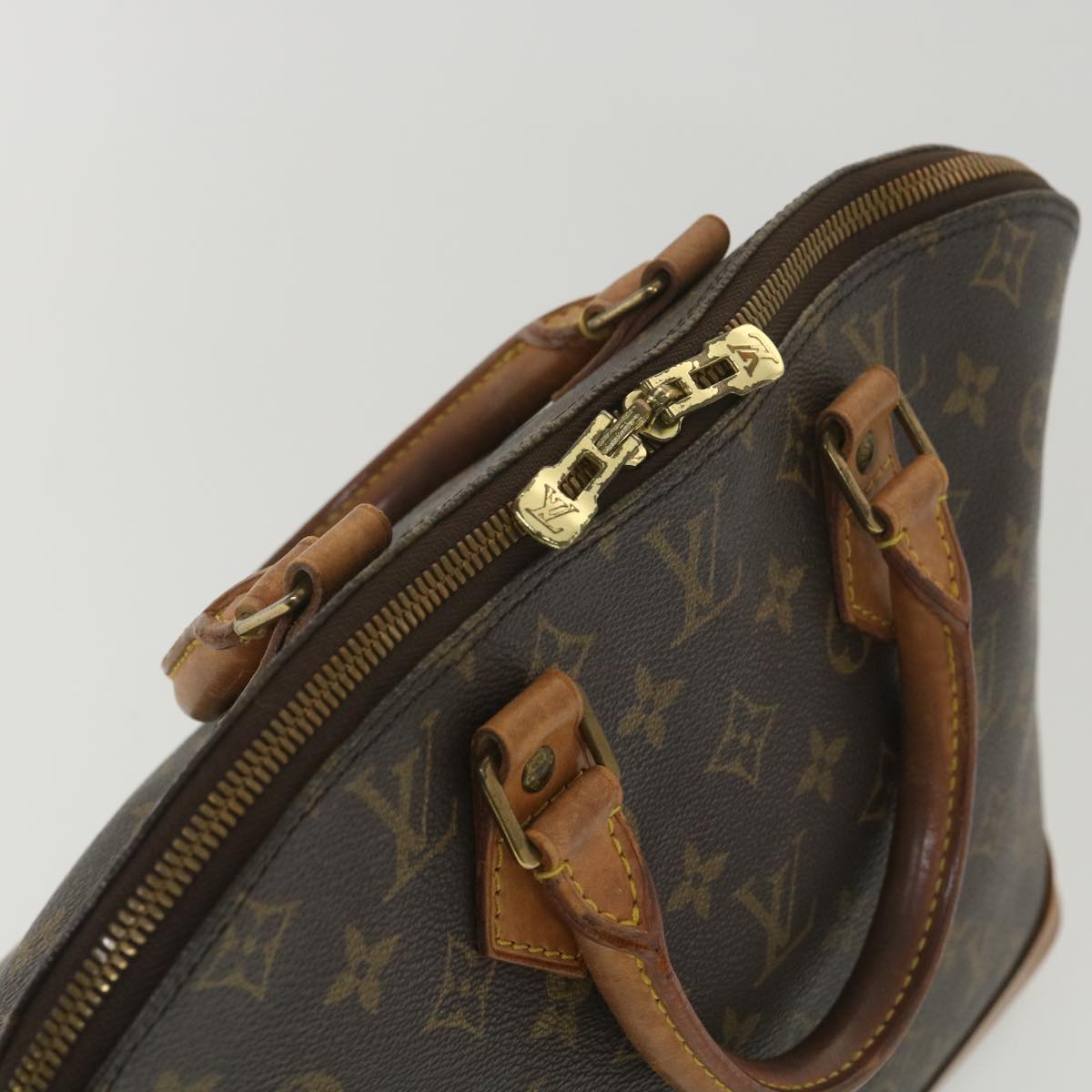 LOUIS VUITTON Monogram Alma Hand Bag M51130 LV Auth 38154