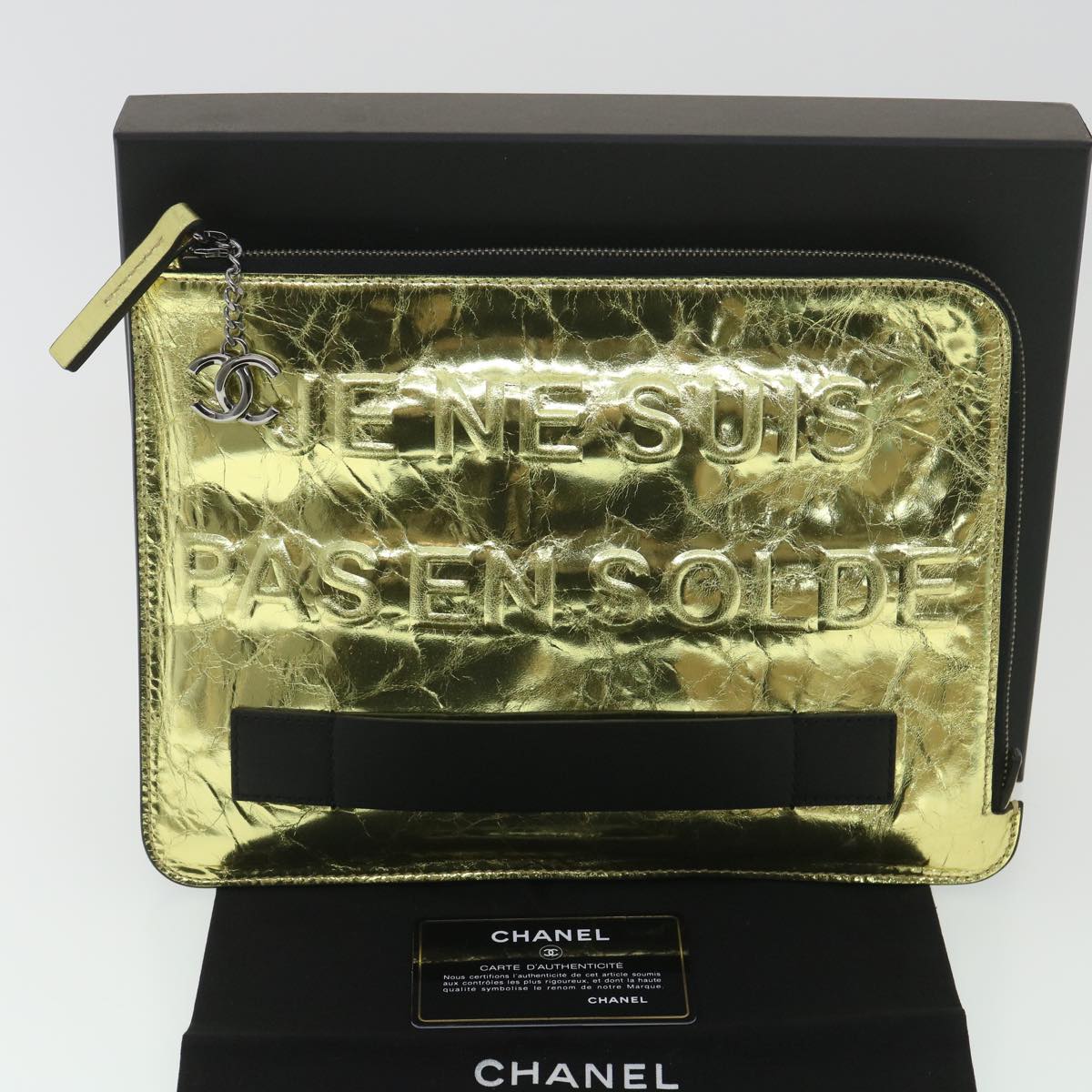 CHANEL Clutch Bag Metallic Leather Gold A82164 CC Auth 38172