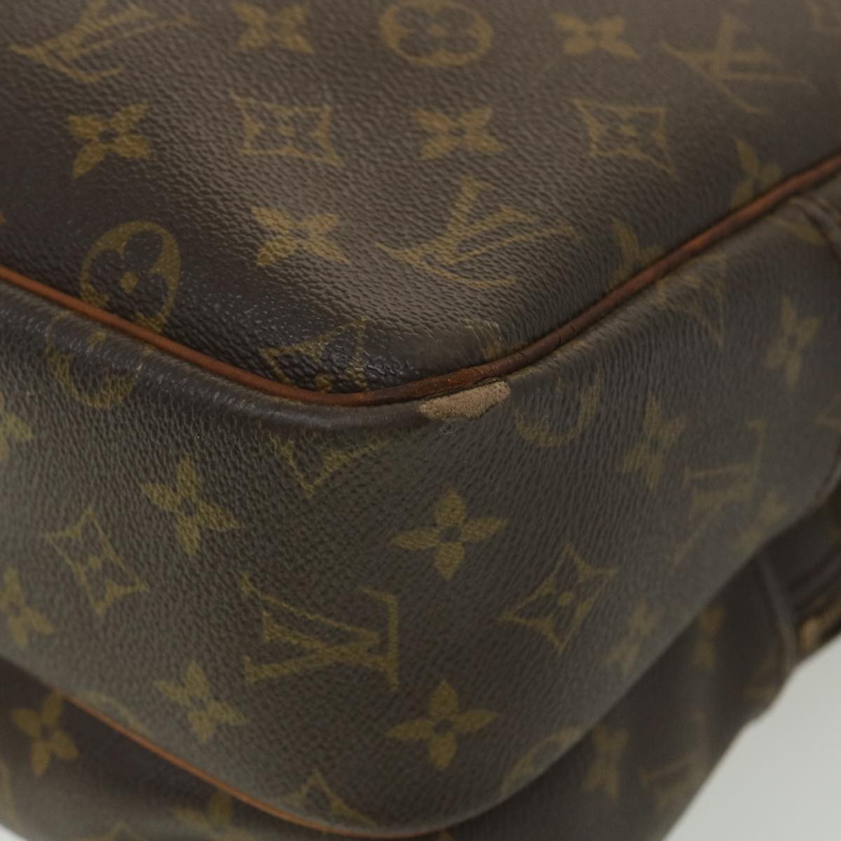 LOUIS VUITTON Monogram Reporter GM Shoulder Bag M45252 LV Auth 38208