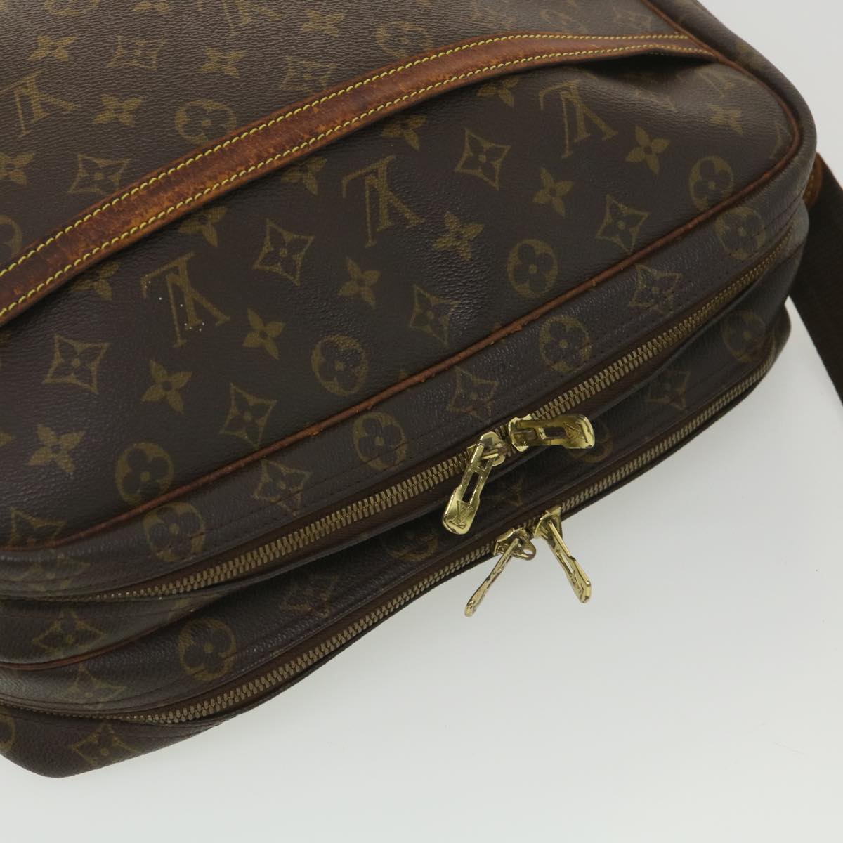 LOUIS VUITTON Monogram Reporter GM Shoulder Bag M45252 LV Auth 38208