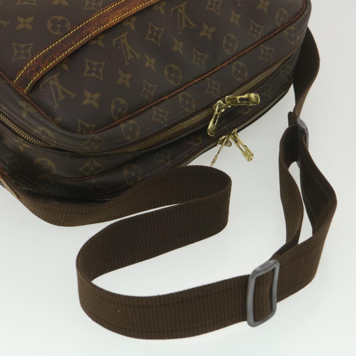 LOUIS VUITTON Monogram Reporter GM Shoulder Bag M45252 LV Auth 38208