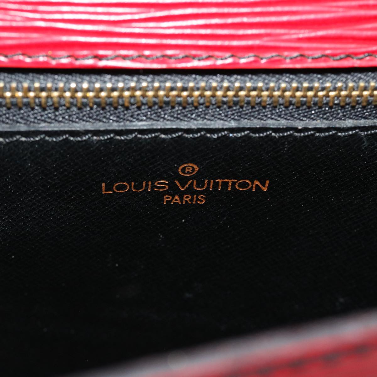 LOUIS VUITTON Epi Saint Cloud GM Shoulder Bag Red M52197 LV Auth 38231