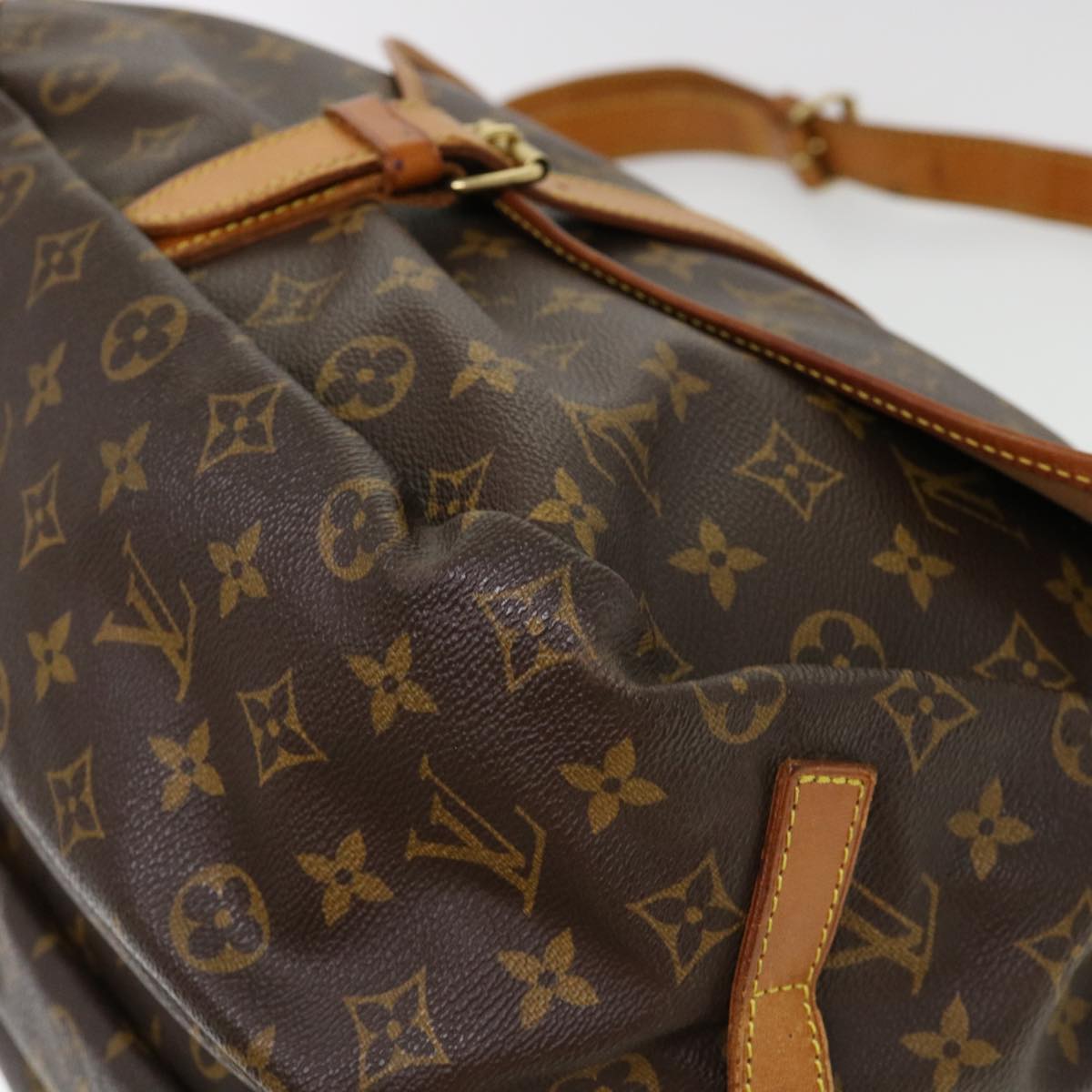 LOUIS VUITTON Monogram Saumur 35 Shoulder Bag M42254 LV Auth 38286