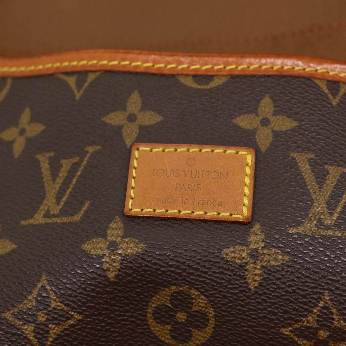 LOUIS VUITTON Monogram Saumur 35 Shoulder Bag M42254 LV Auth 38286