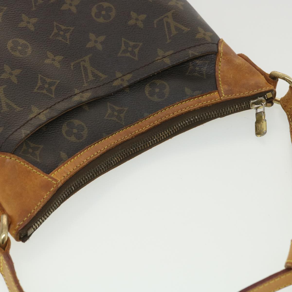 LOUIS VUITTON Monogram Odeon PM Shoulder Bag M56390 LV Auth 38347